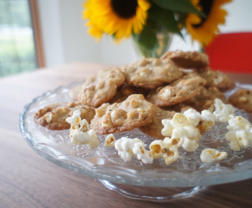 cookies on platter w/ popcorn