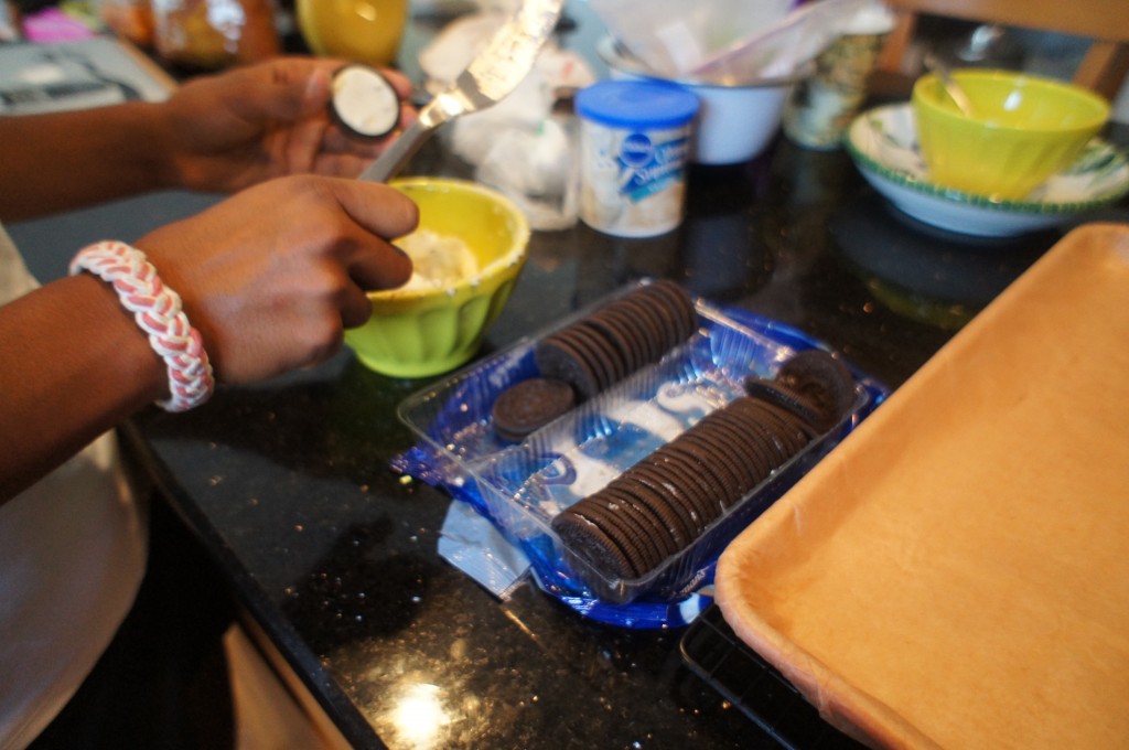 scraping oreos