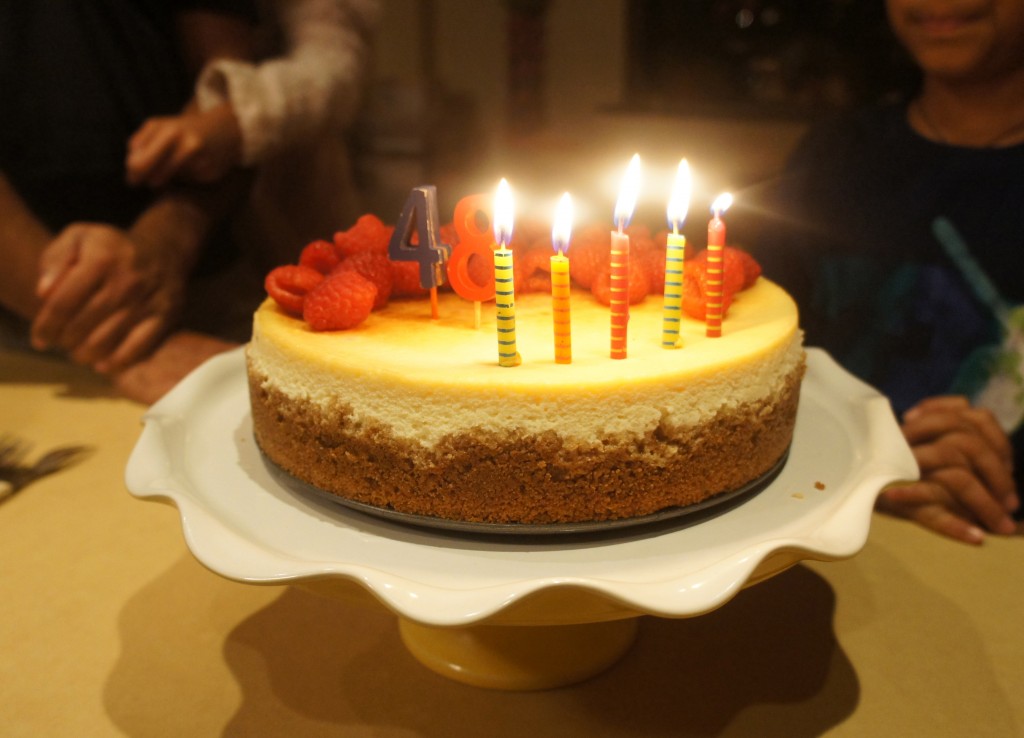 birthday candles cheesecake